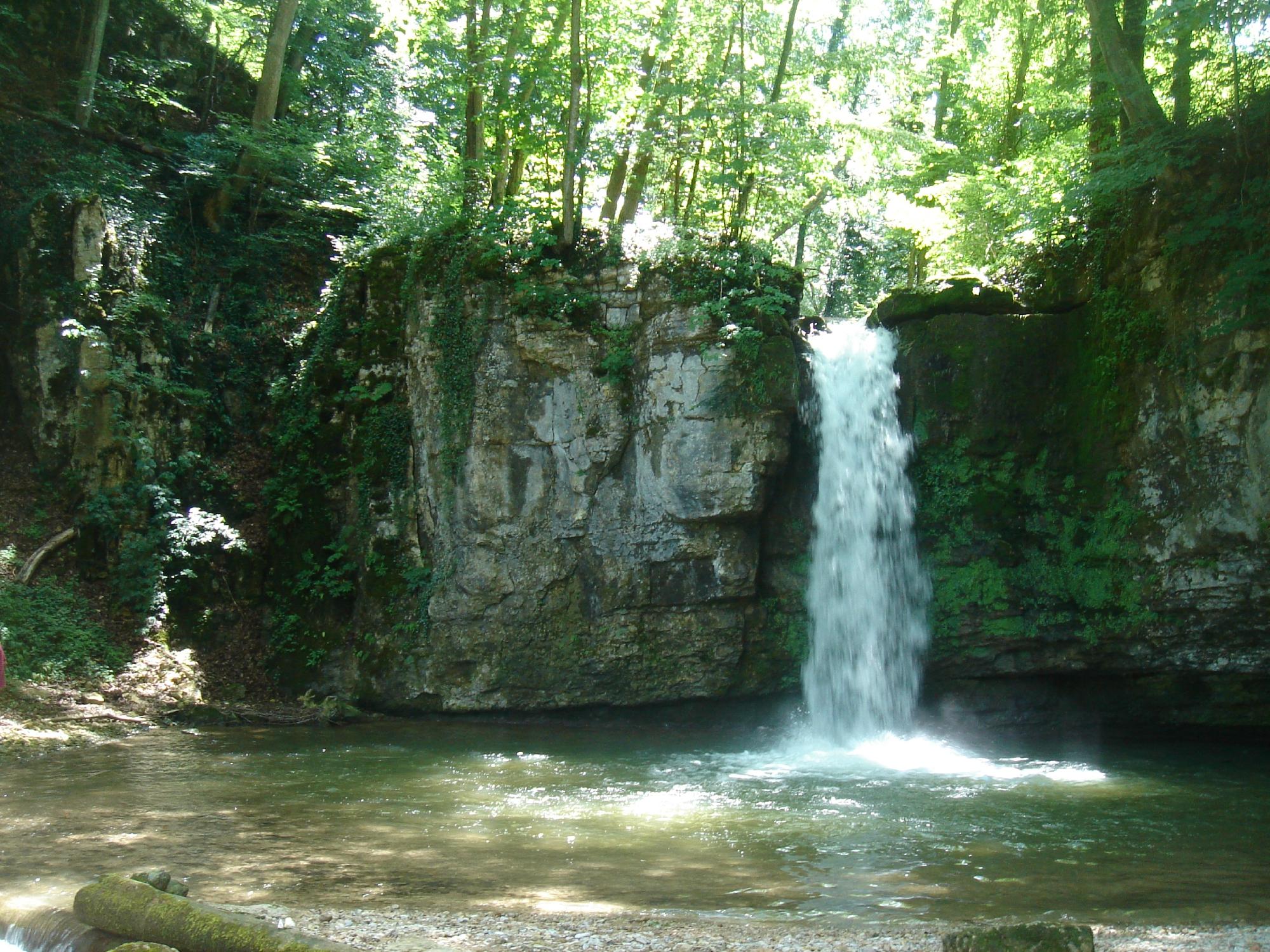 Guesthouse Bad Kilchberg-泳池