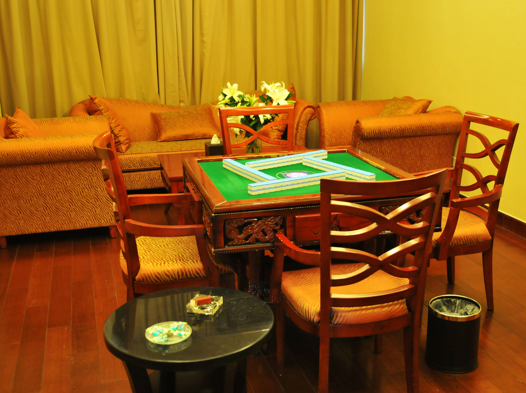 鼎立国际大酒店主图