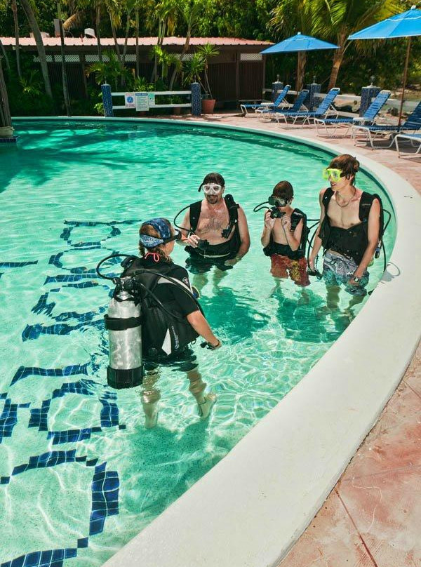 St. Thomas Dive Center-Bolongo Bay必去景点