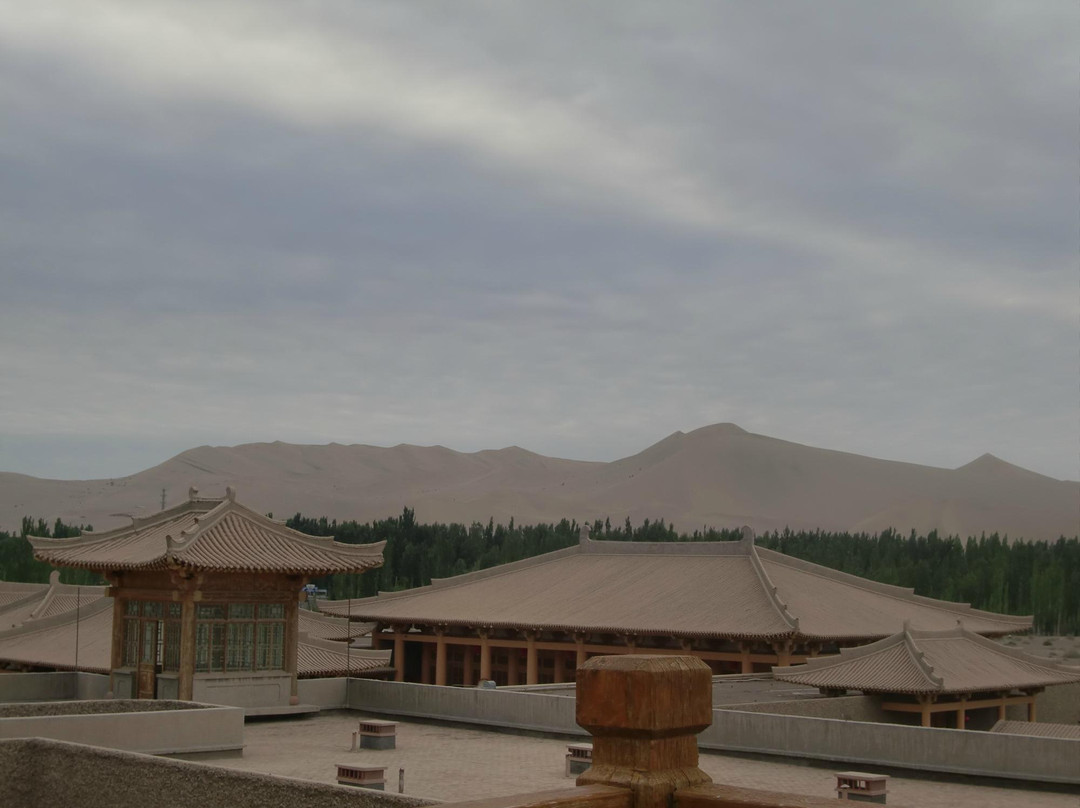 敦煌山庄主图