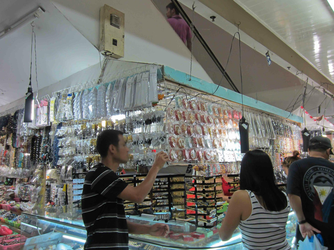 马尼拉市迪菲苏利亚市场-马尼拉必去景点