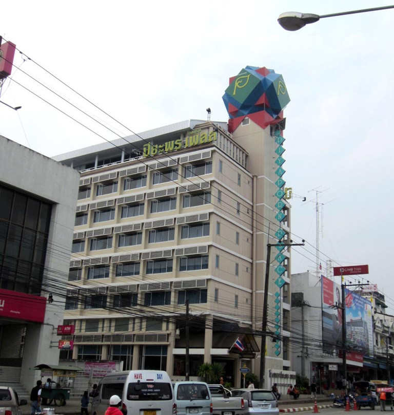 皮亚普恩酒店主图