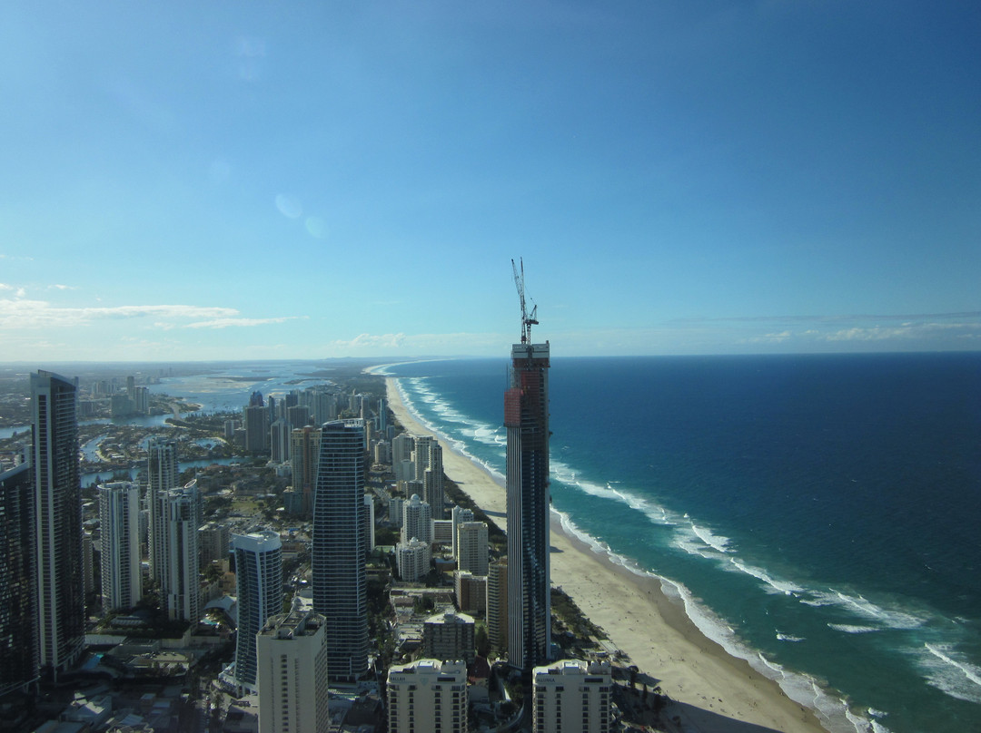 天顶攀岩-冲浪者天堂必去景点