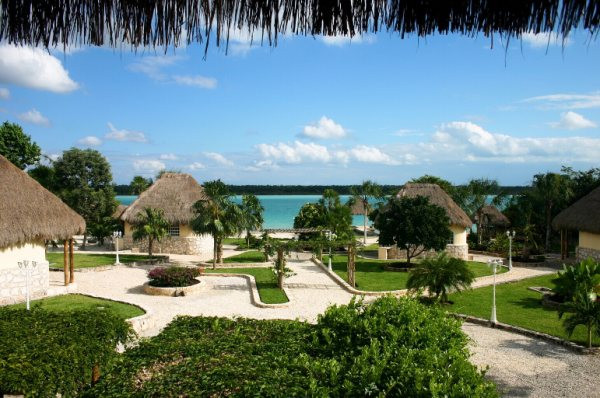Bacalar Lagoon Resort