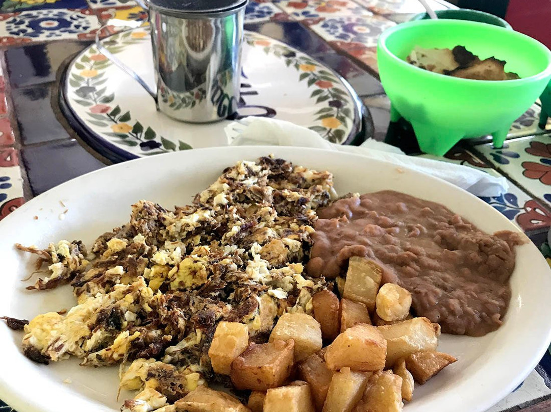 Mercedes餐馆和美食-Mi Casa Restaurant