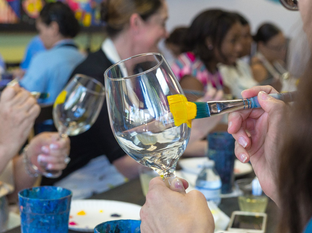 Paints n Cocktails-种植园必去景点