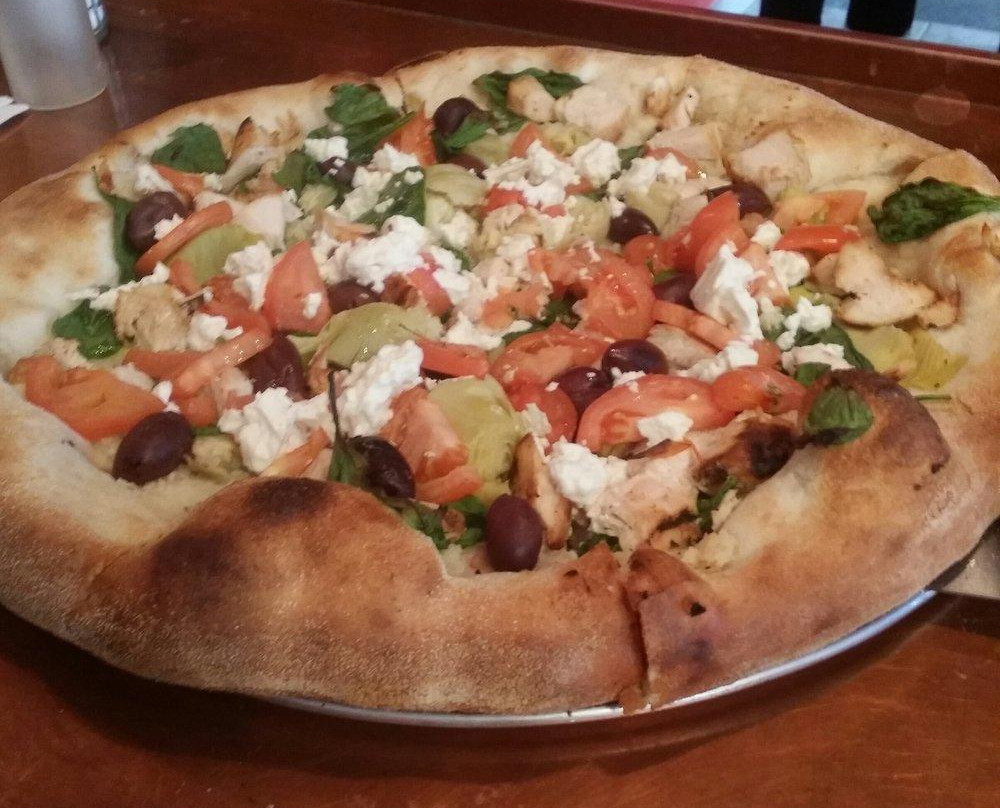 Jay餐馆和美食-Lance’s Place Pizza & Wings