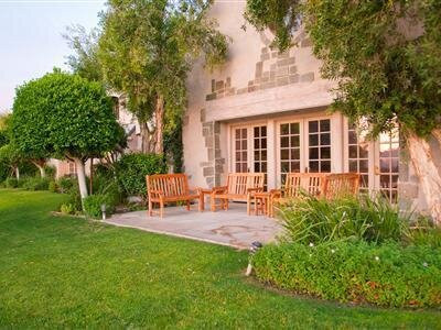 The Chateau at Lake La Quinta主图