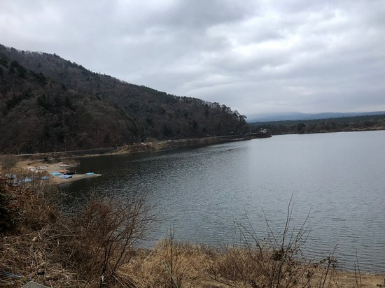 精进湖酒店主图