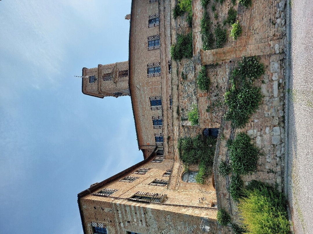Il Castello Di Montiglio景点图片