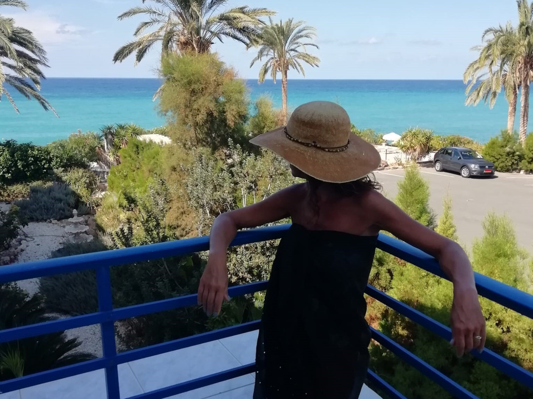 Vrachia Beach Hotel & Suites主图