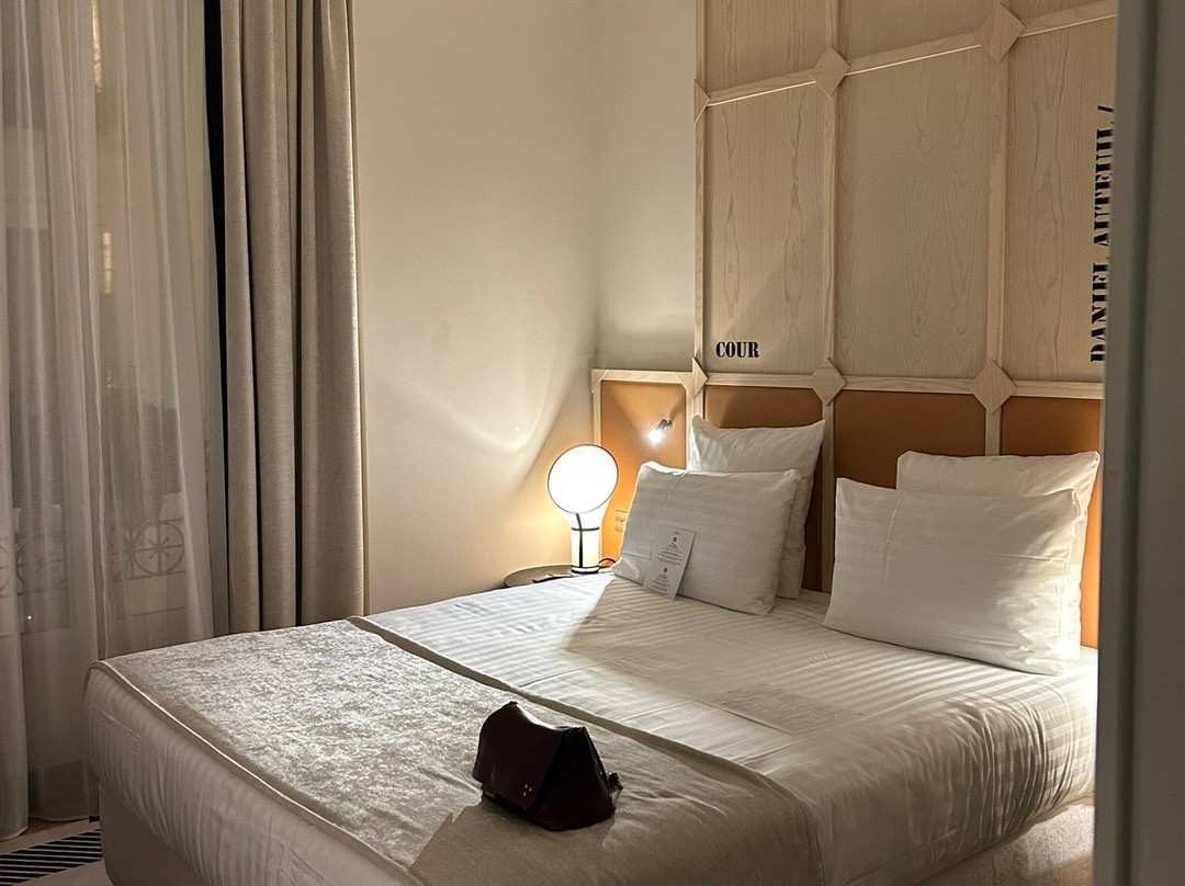 爱思得阿斯特拉歌剧院酒店