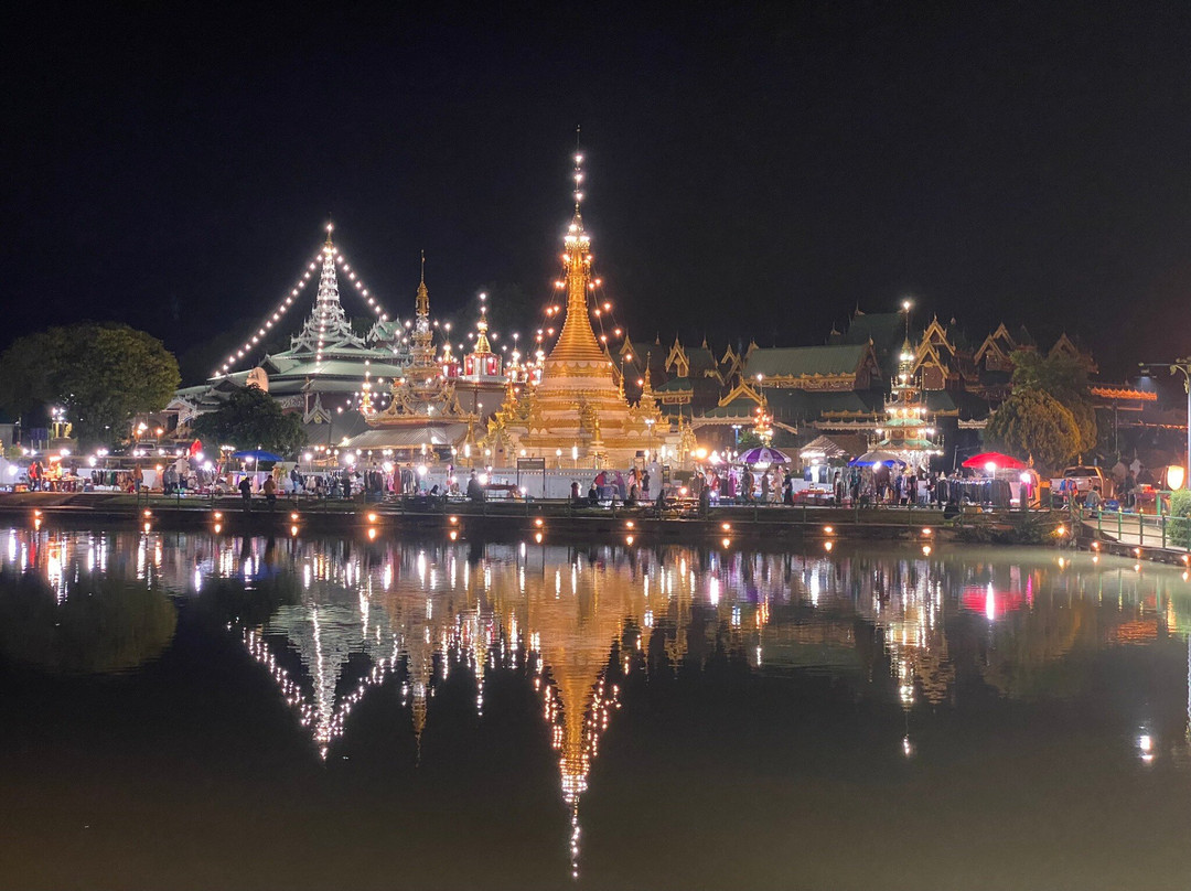 MaeHongSon Lake景点图片