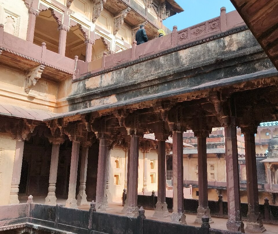 Bir Singh Palace景点图片