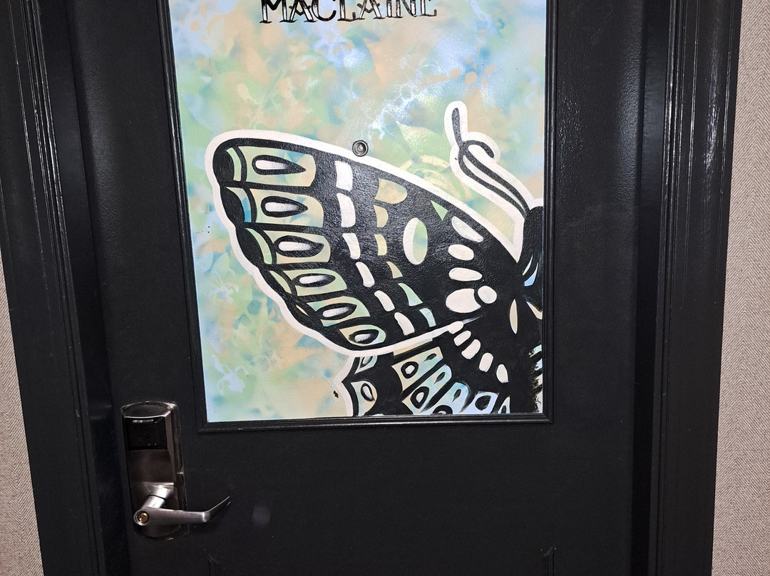 The Commonwealth主图