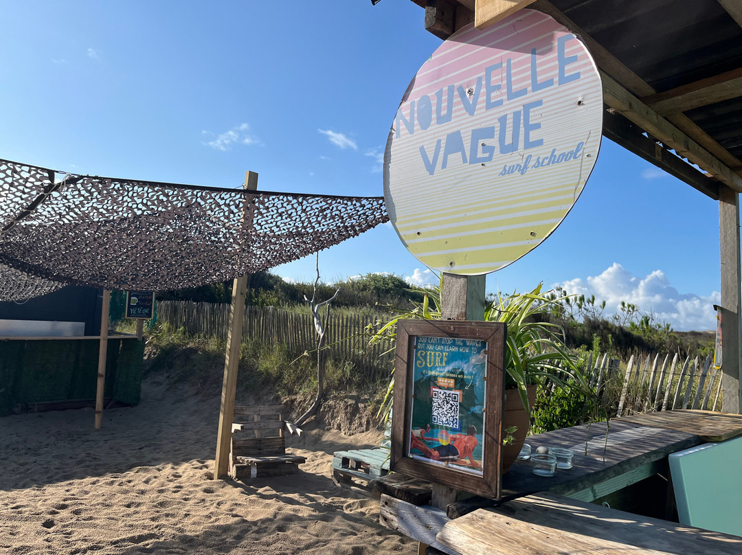 Nouvelle Vague Surf School景点图片