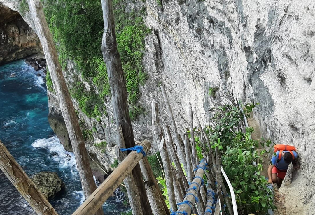 Seganing Waterfall-珀尼达岛必去景点