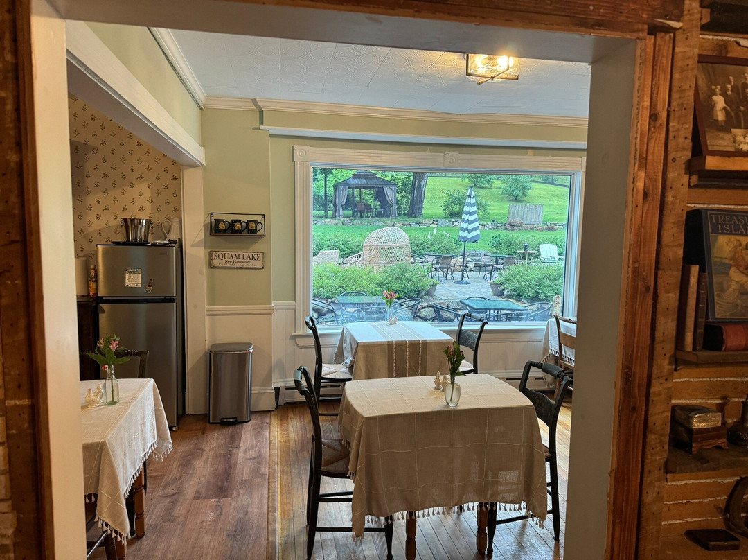 Inn on Golden Pond主图