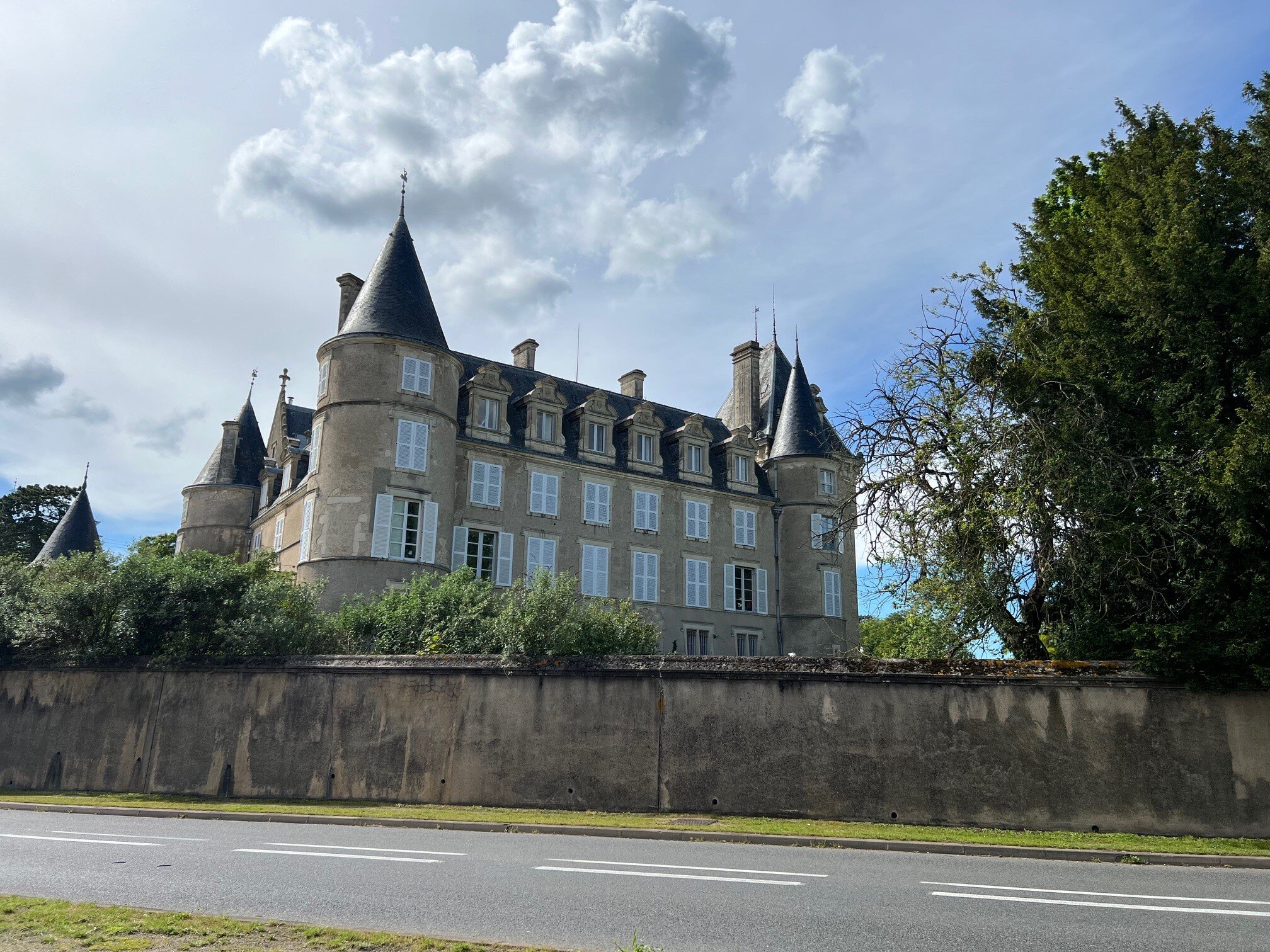 Château de Blet-官方