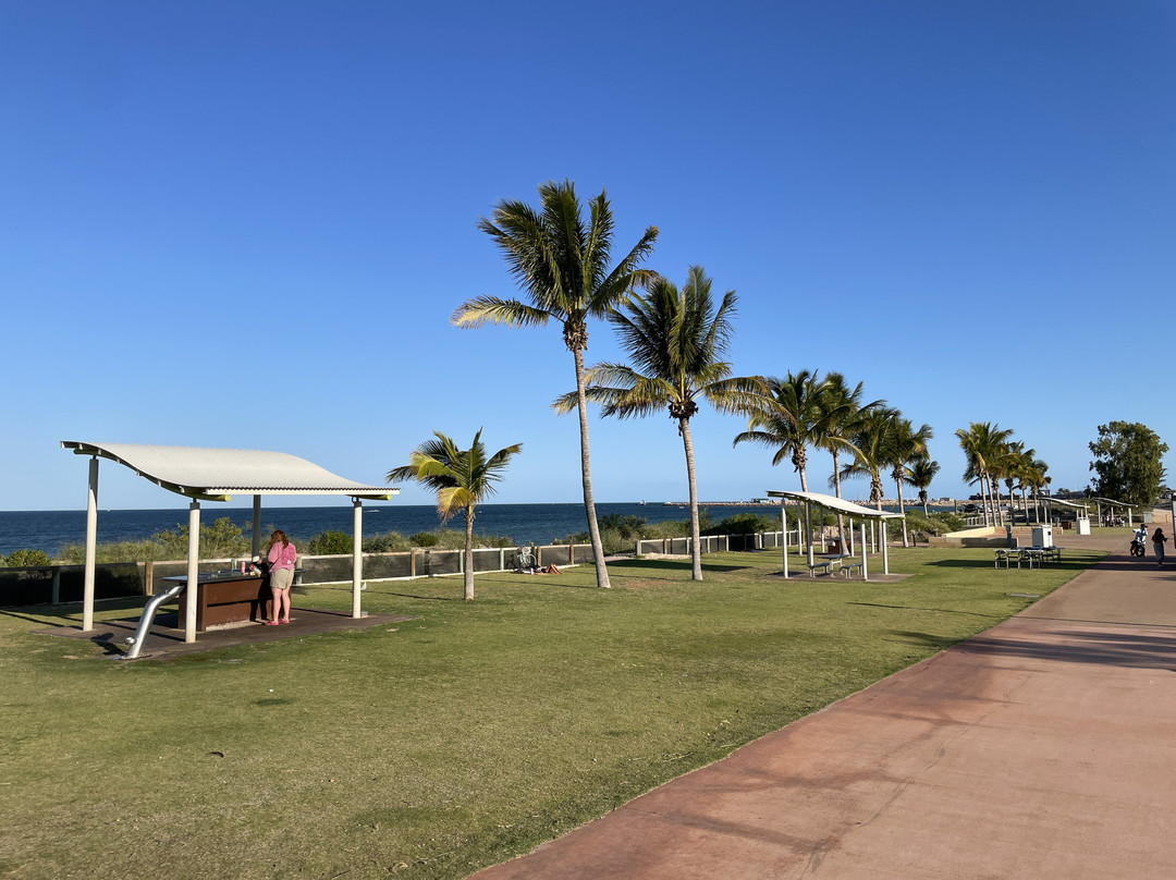 Town Beach-埃克斯茅斯必去景点