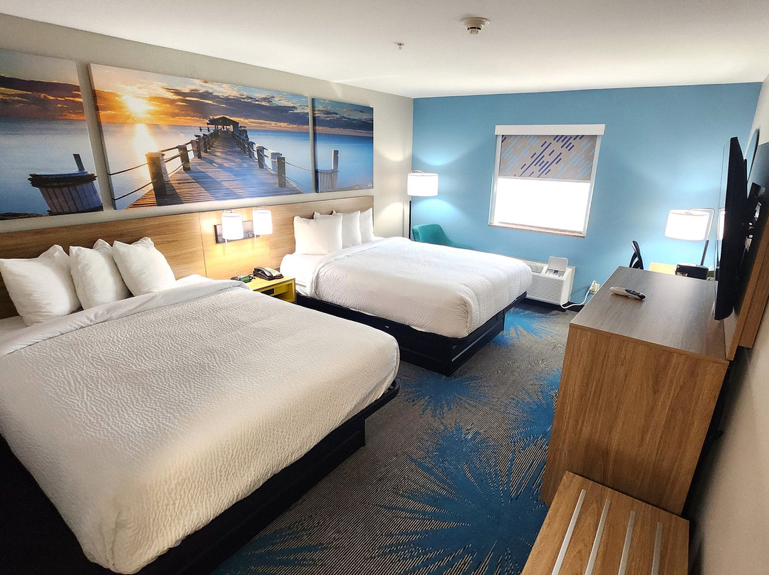 Days Inn & Suites by Wyndham Russellville主图