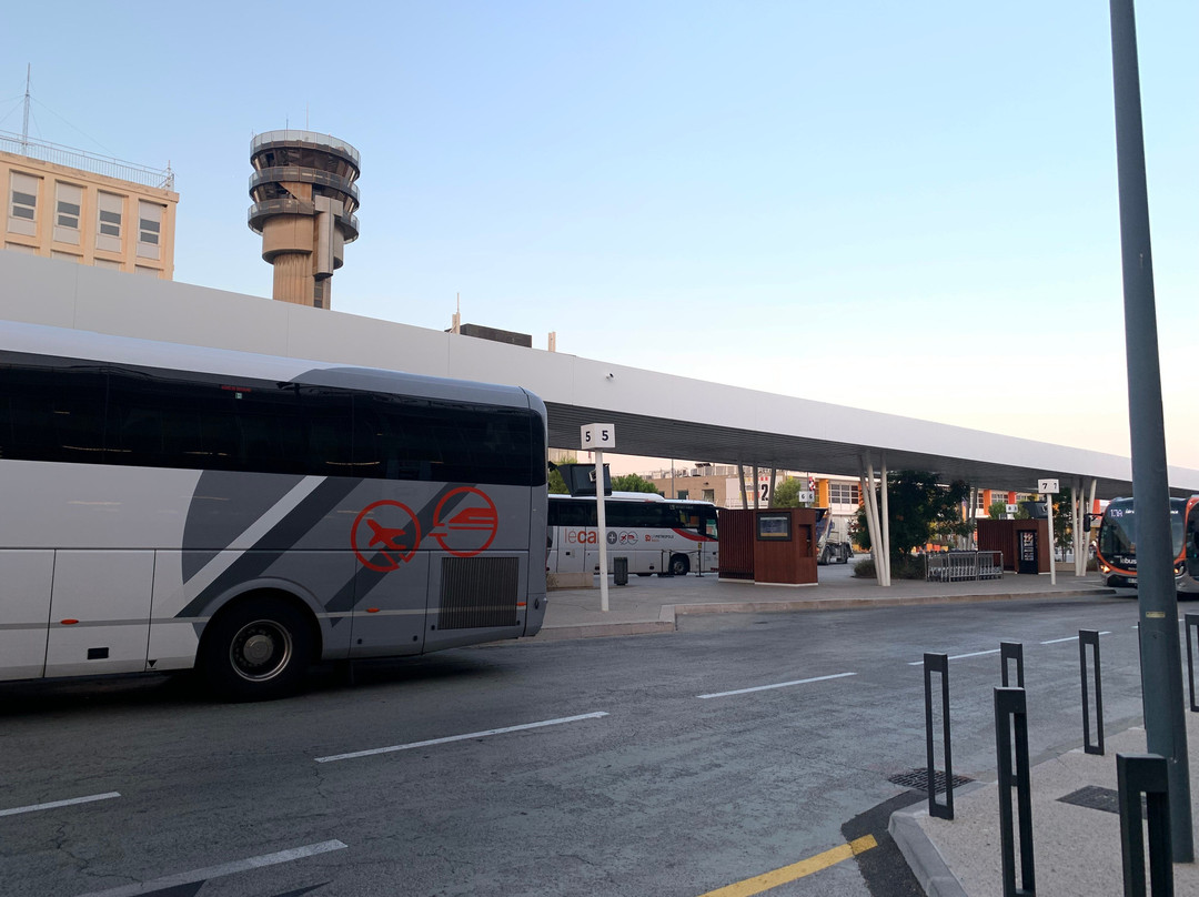 Holiday Inn Express Marseille Airport主图