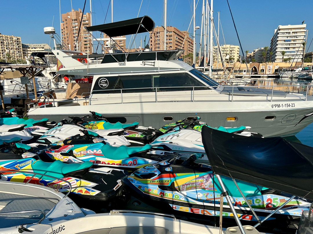 Puerto Deportivo Fuengirola-福恩吉罗拉必去景点