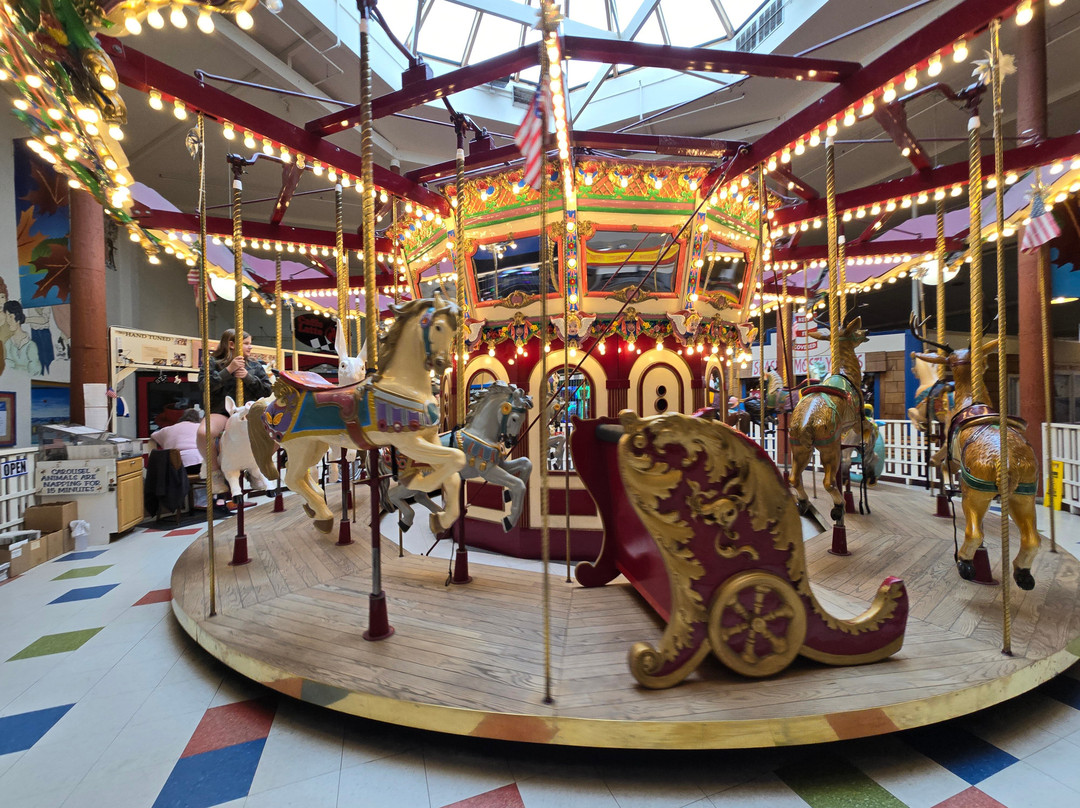 Seaside Carousel Mall-锡赛德必去景点