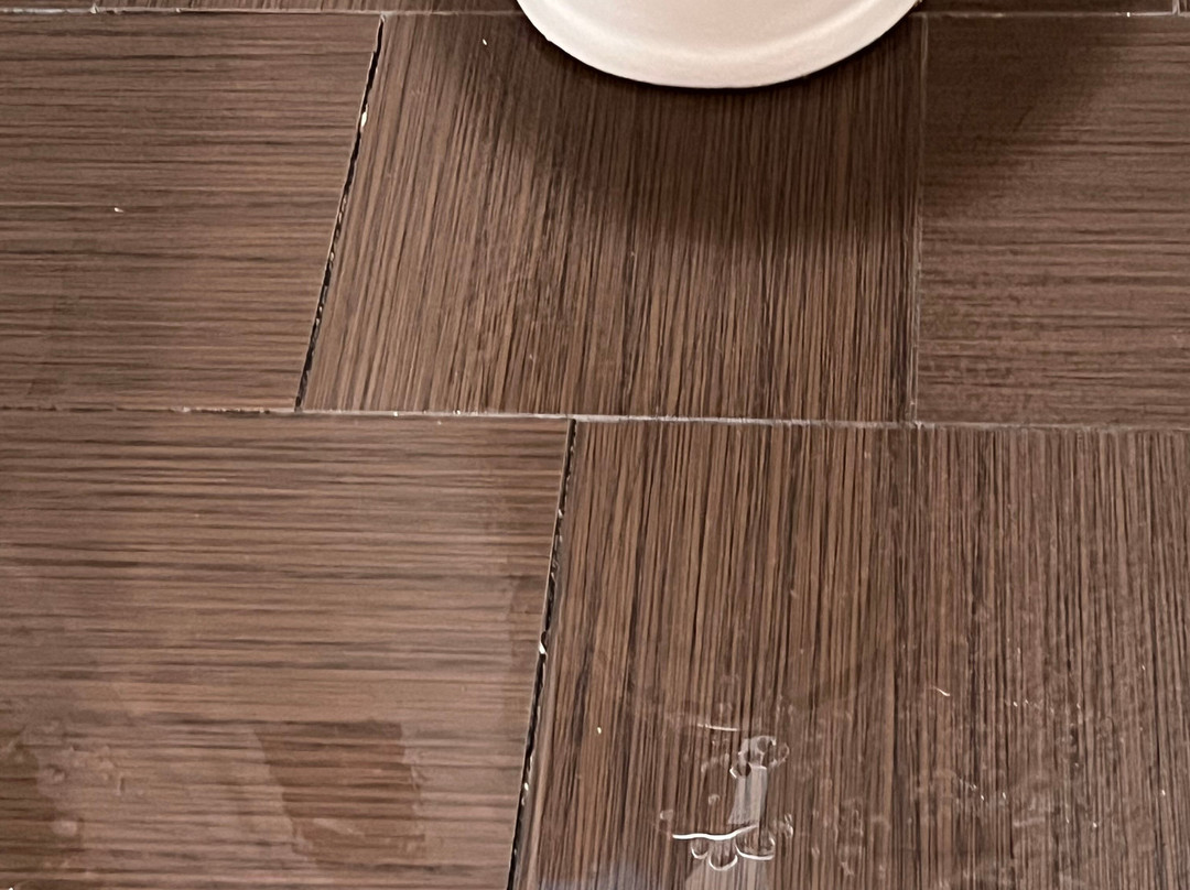 Clackamas Inn & Suites主图