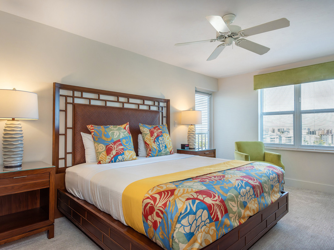 鸥翼海滩度假酒店主图