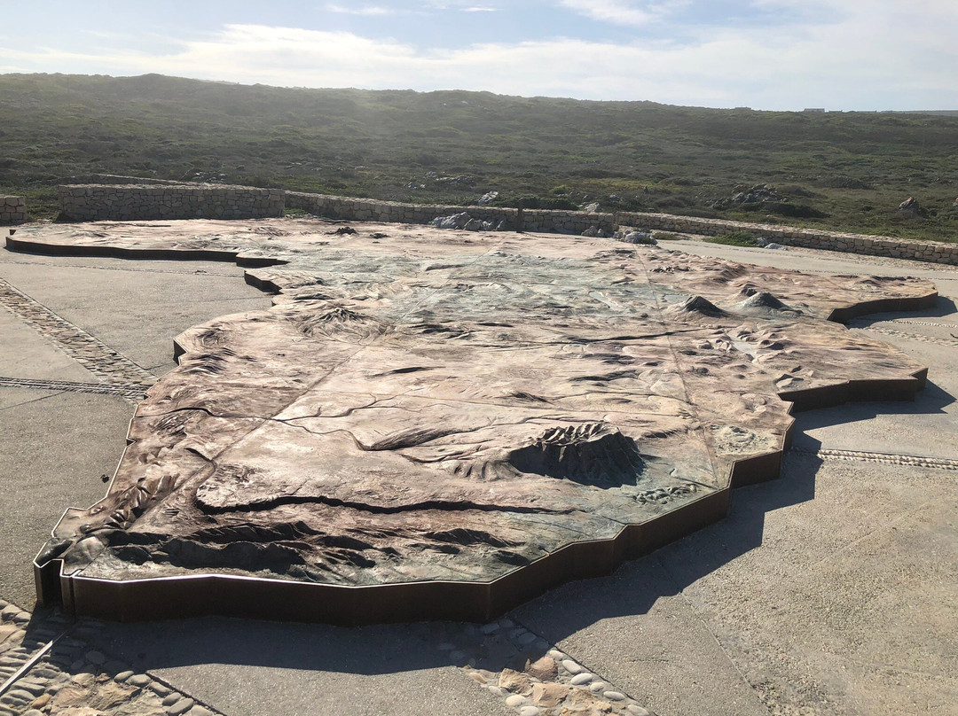 Cape Agulhas Lighthouse-L'Agulhas必去景点
