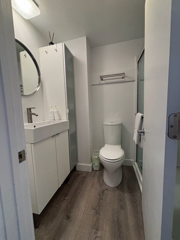 Stones Throw Hotel主图