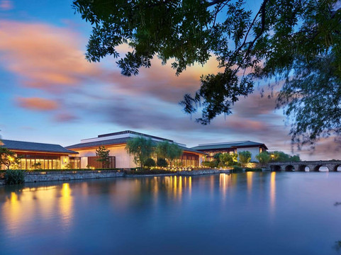 上海松江广富林希尔顿酒店主图