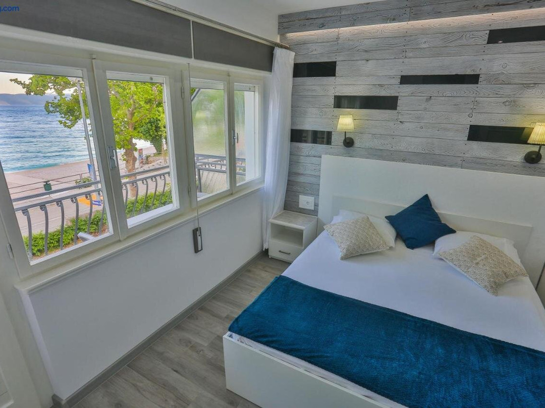Guesthouse on the Beach