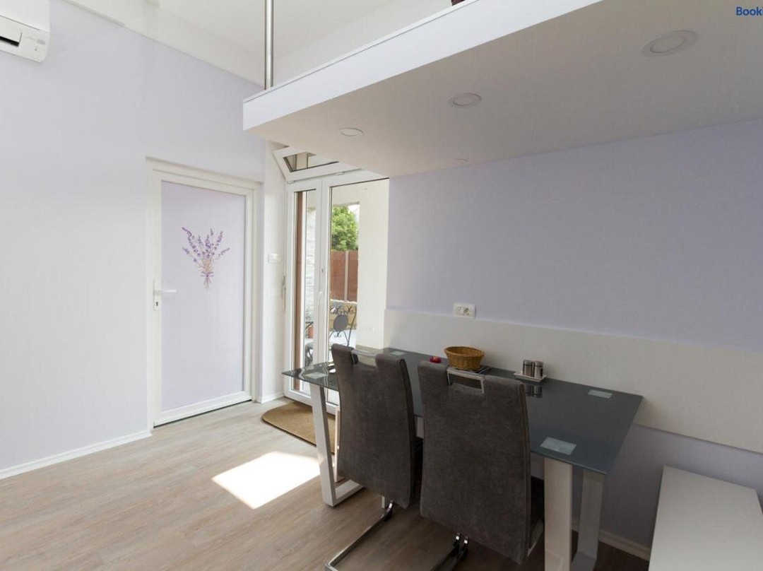 Apartmaji Sobe Zvezda