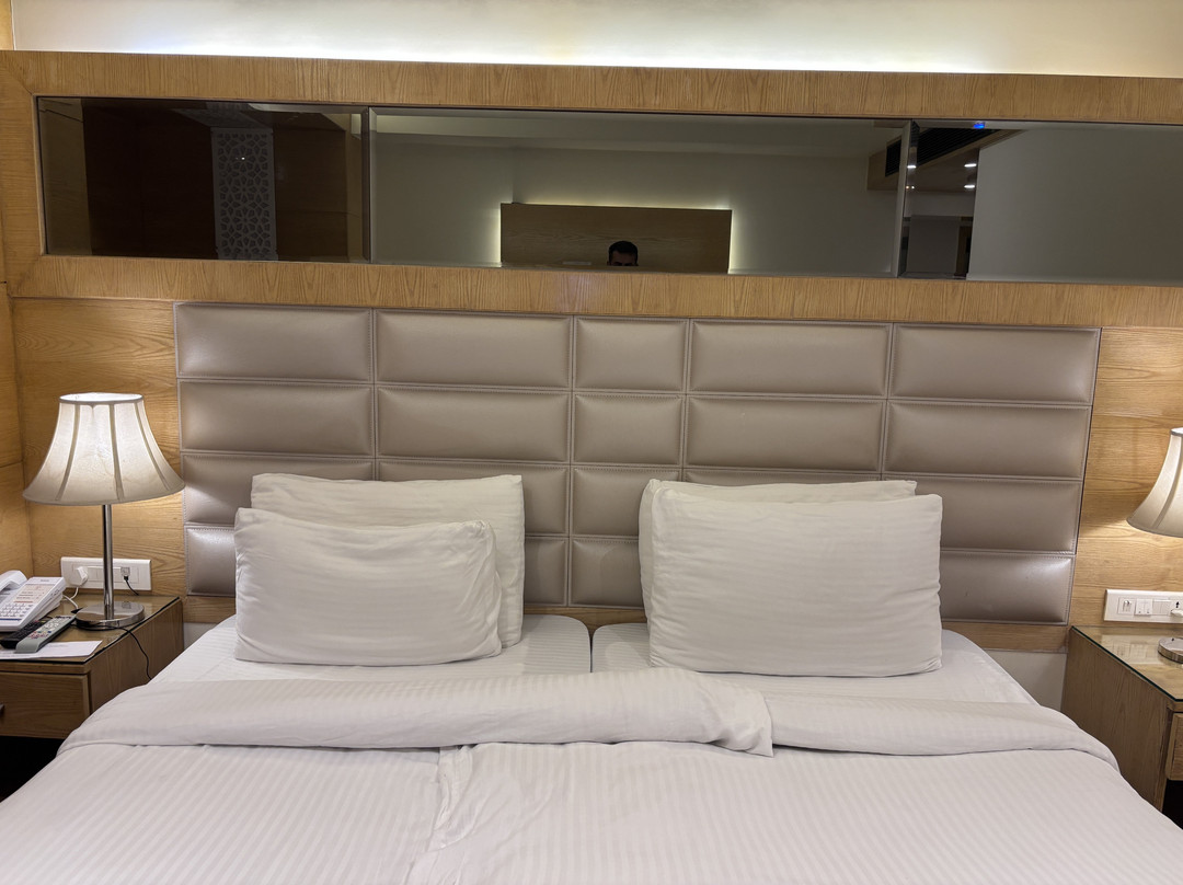 The Palm Court主图