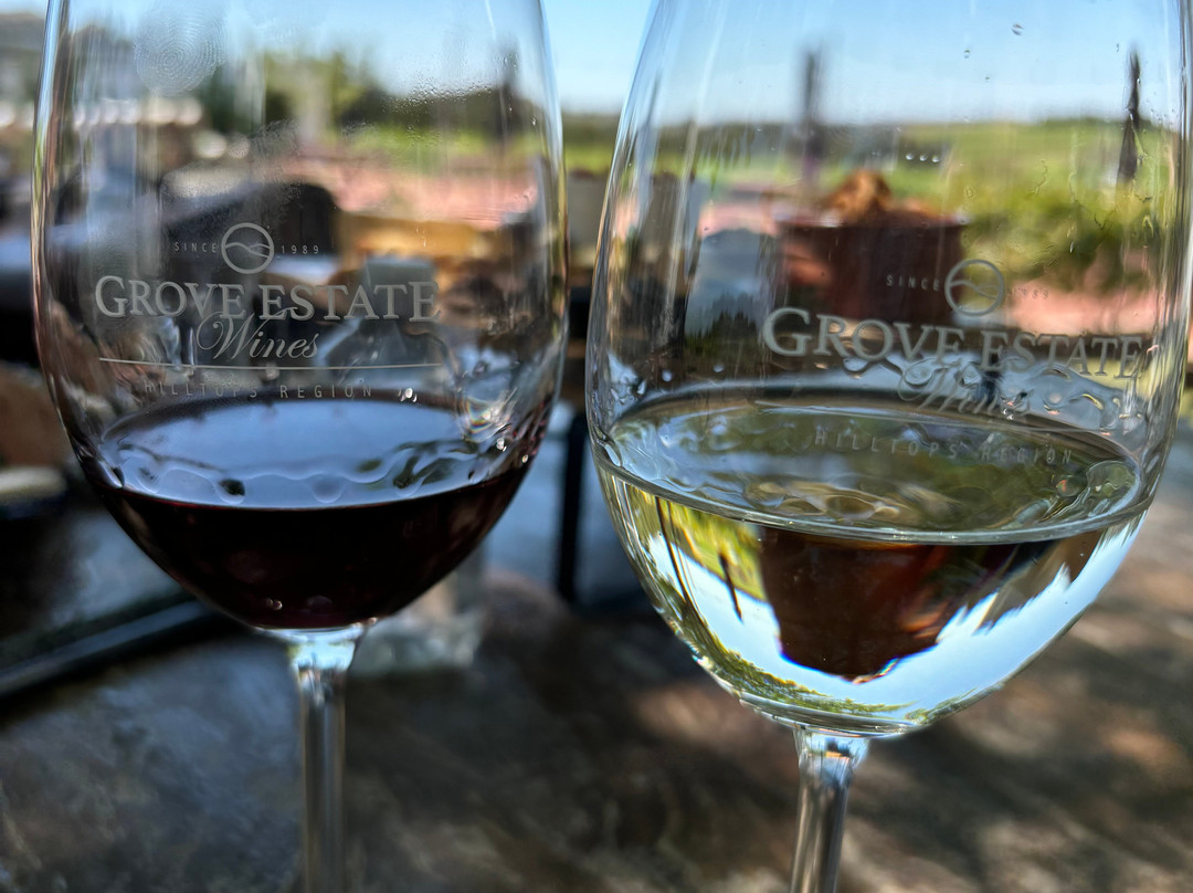 Grove Estate Wines-Young必去景点