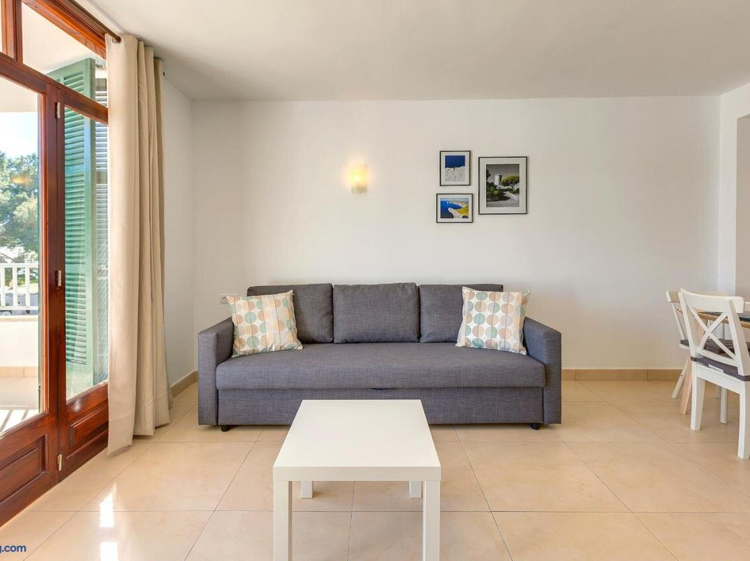 Camp De Mar Apartments