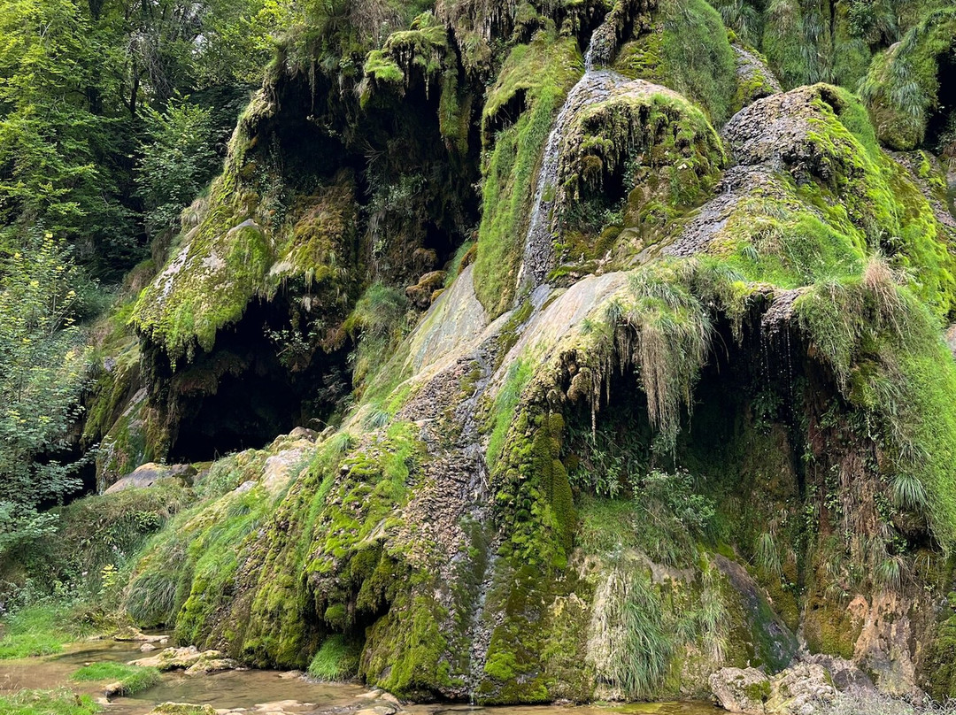 Cascade de Tufs-Baume-les-Messieurs必去景点