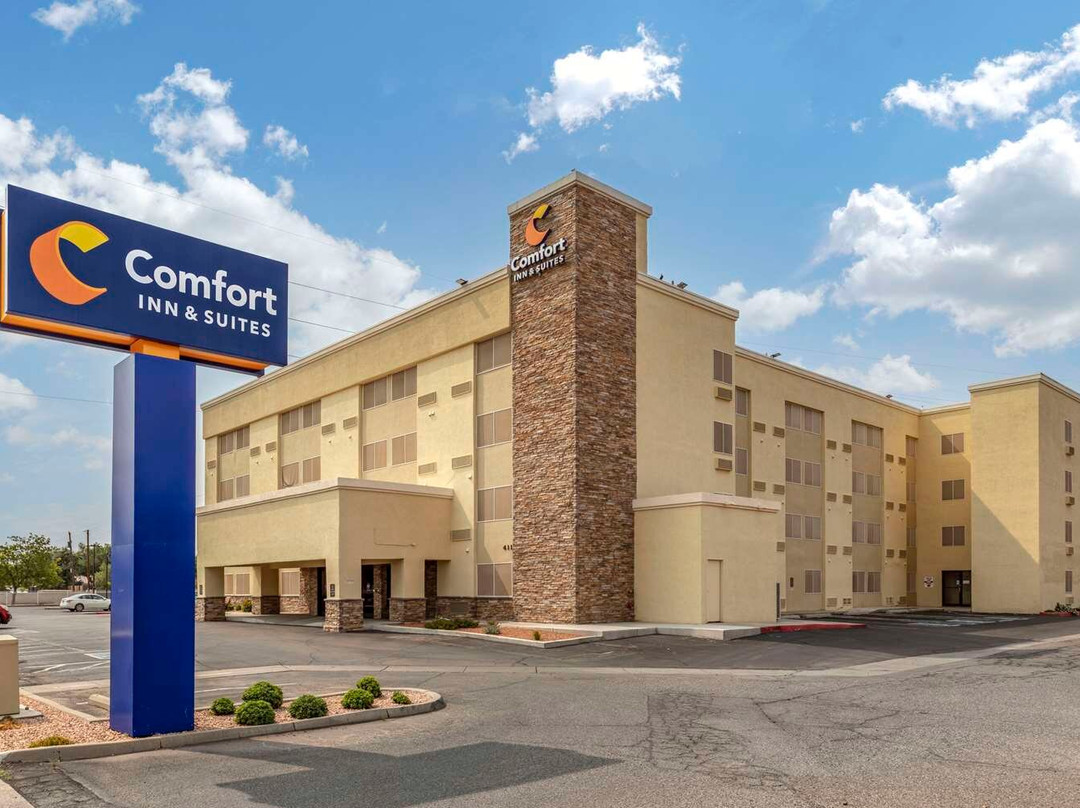 Comfort Inn & Suites Albuquerque Downtown主图