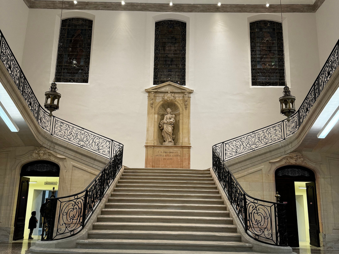 Bibliothèque-Musée Inguimbertine景点图片