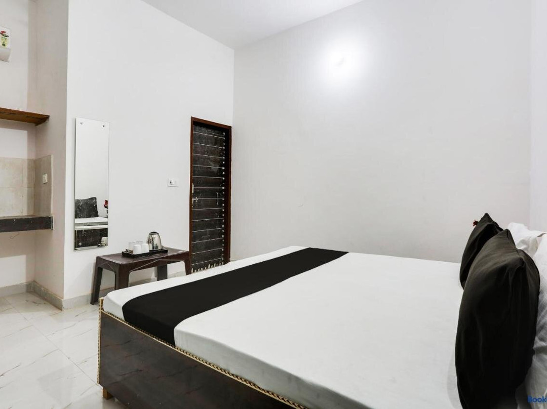 OYO Hotel Met City