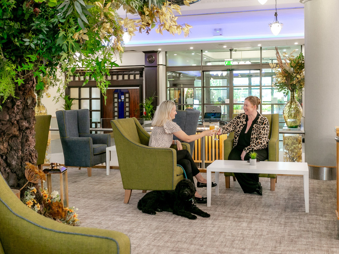 Cedar Court Hotel Bradford主图