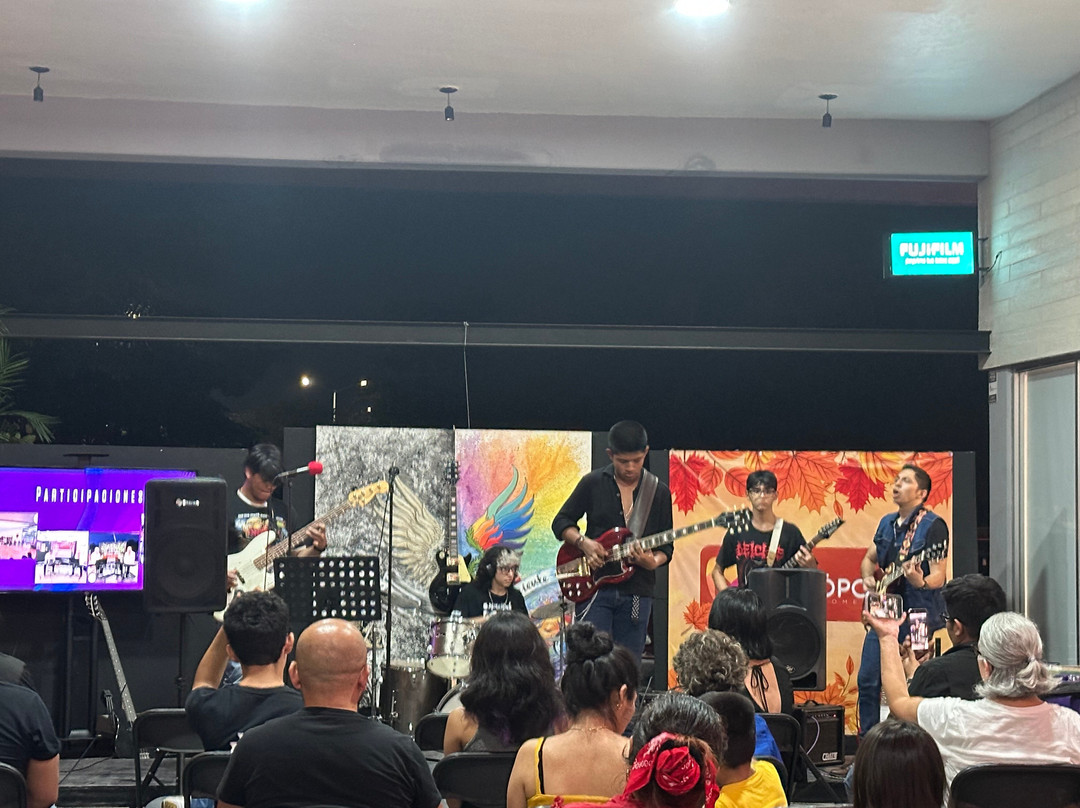 Plaza Akrópolis-梅里达必去景点