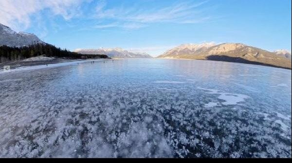 Abraham Lake景点图片