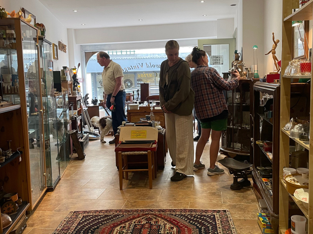 Cotswold Vintage Curios