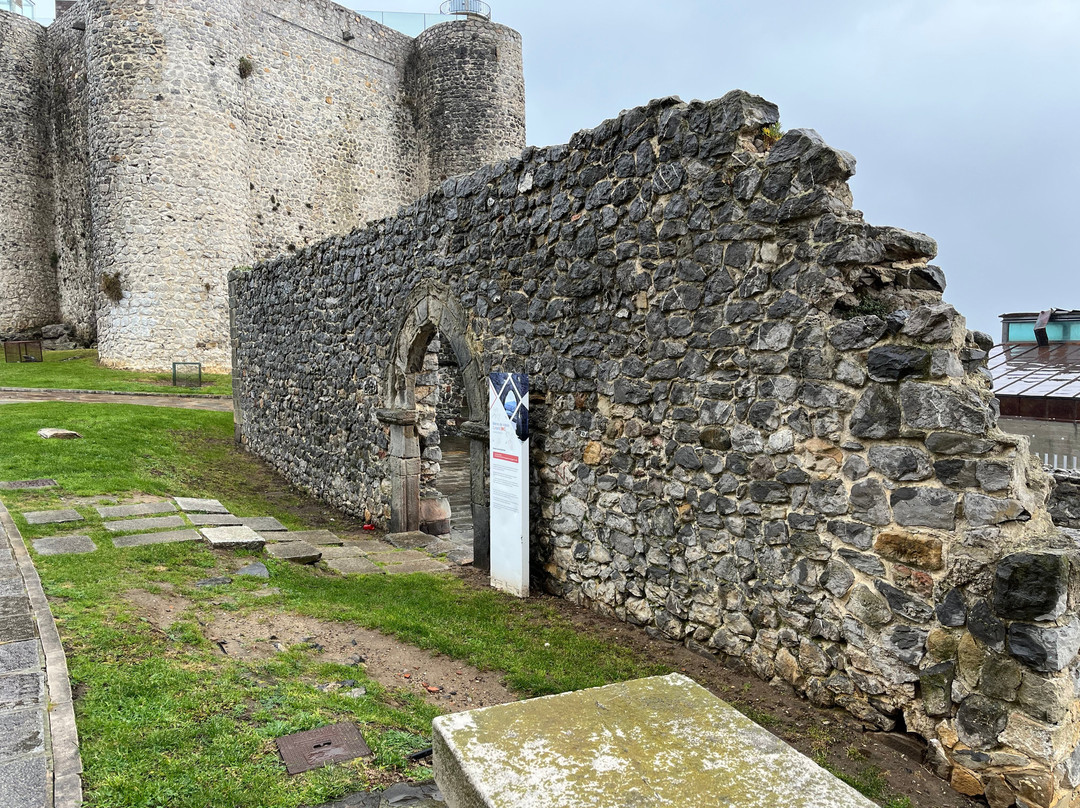 Iglesia San Pedro-Castro Urdiales必去景点