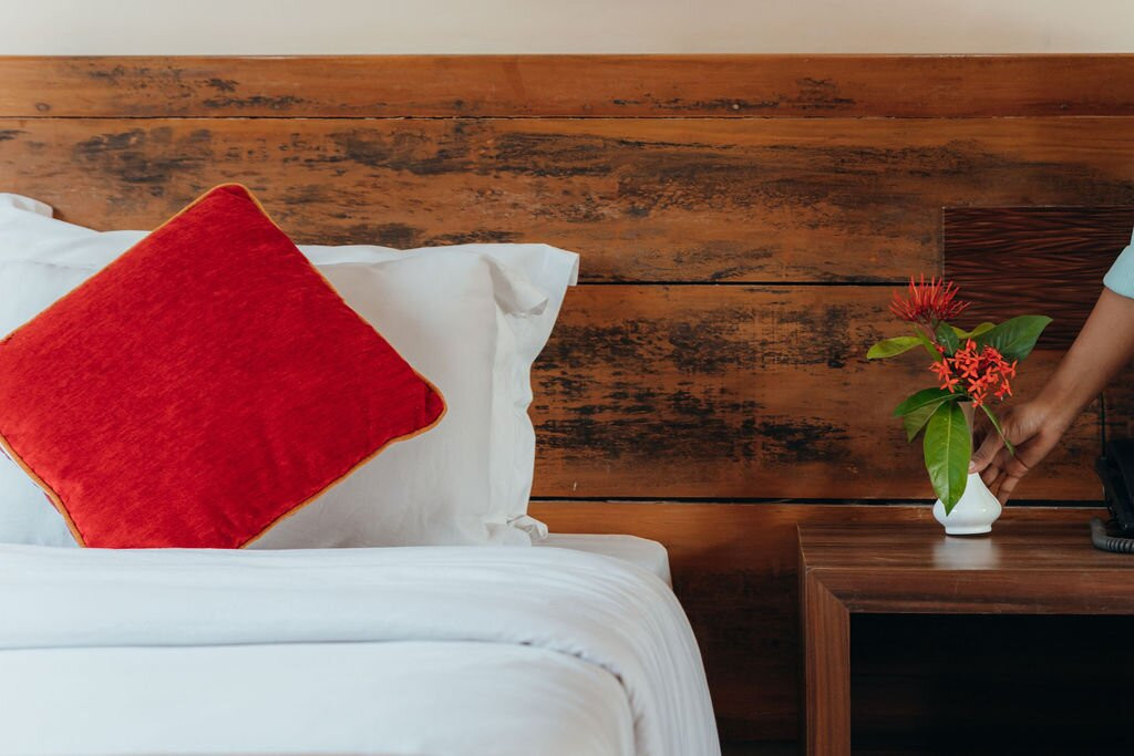 丛林游猎洛吉酒店主图