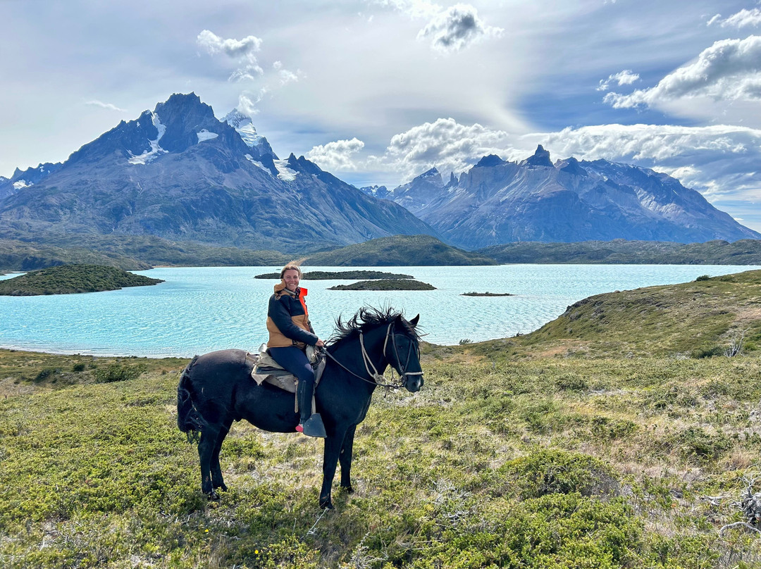 Cimarron Travel - Horse riding & more!景点图片