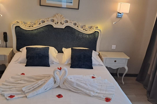 l'Alexain Hotel Restaurant主图